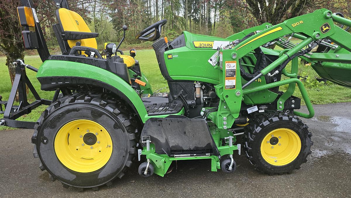 Used 2023 John Deere 2025R