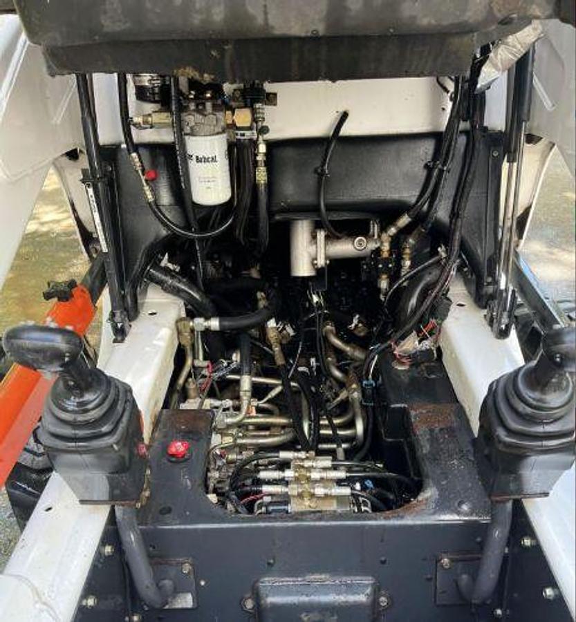 Used 2002 BOBCAT A300