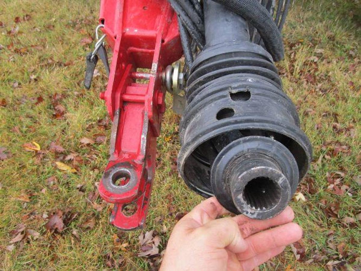 Used 2016 NEW HOLLAND Roll Belt 460