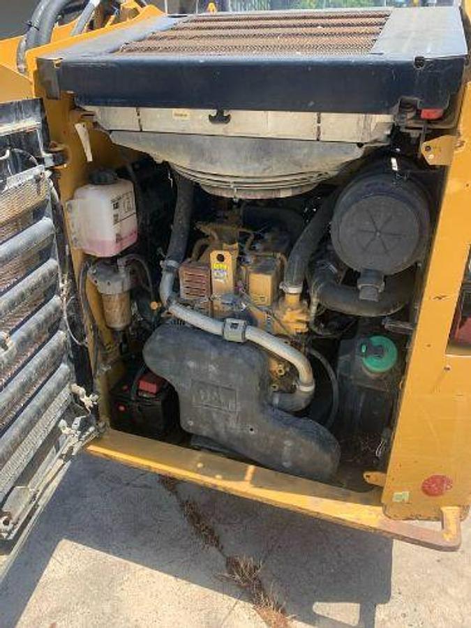 Used 2016 CATERPILLAR 246D Skid Steer Loader