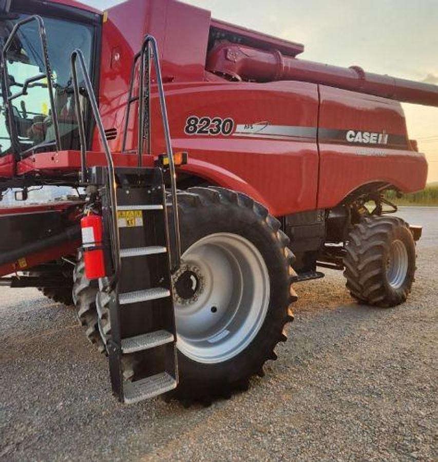 Used 2014 Case IH 8230