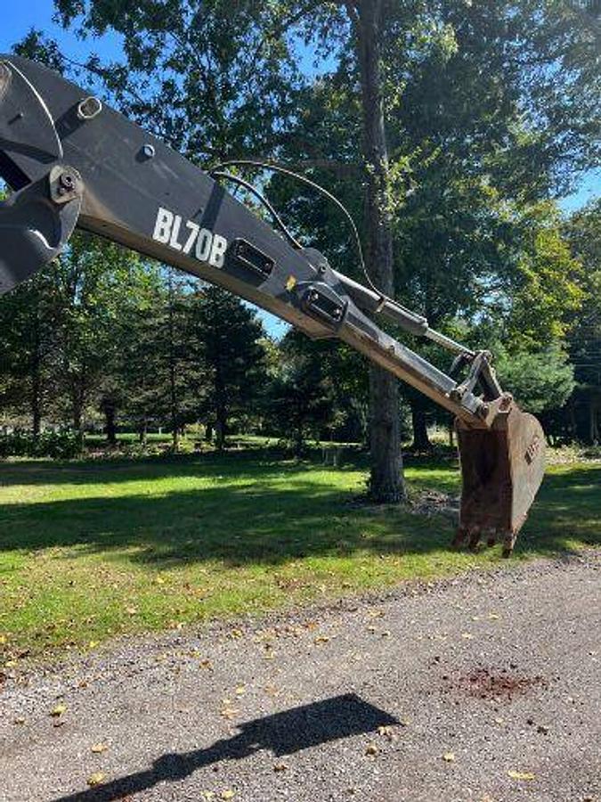 Used 2015 Volvo BL70B