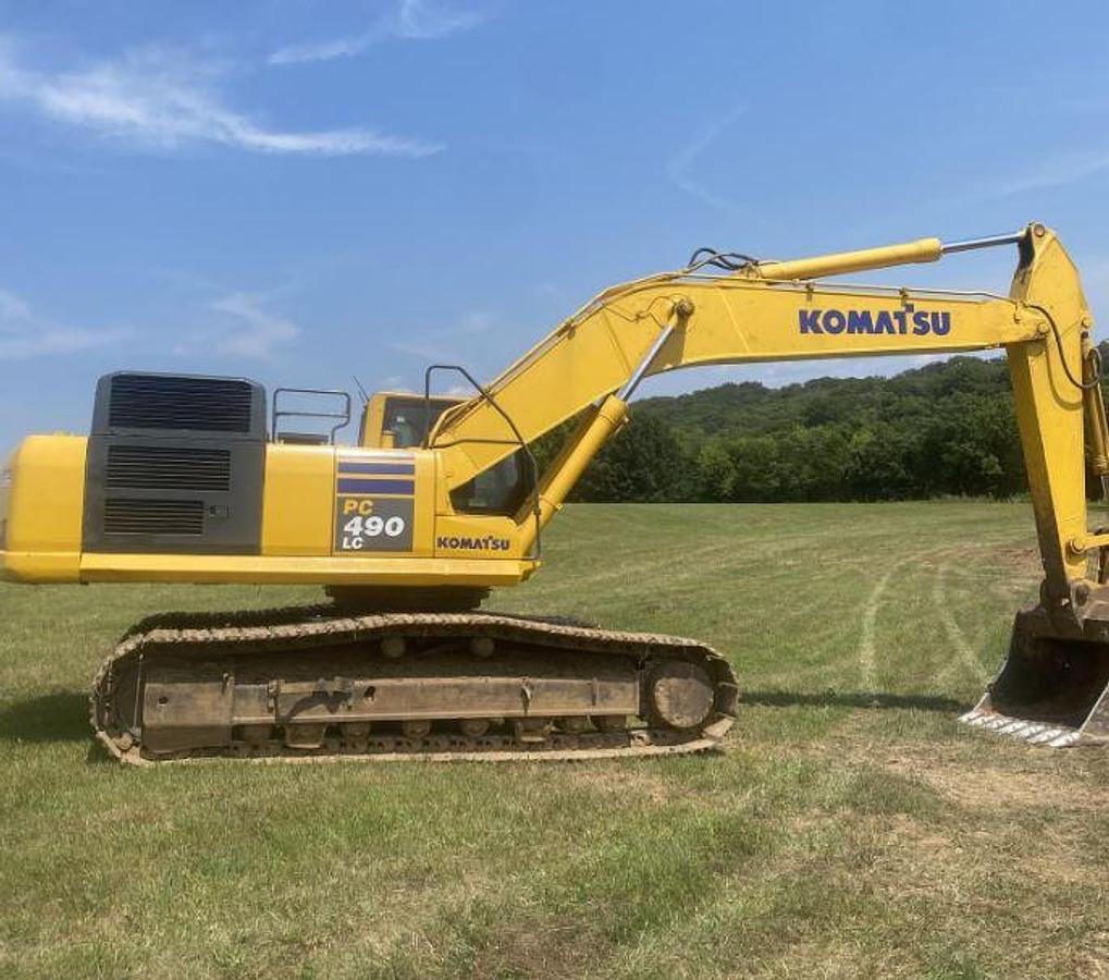 Used 2015 Komatsu PC490LC-10