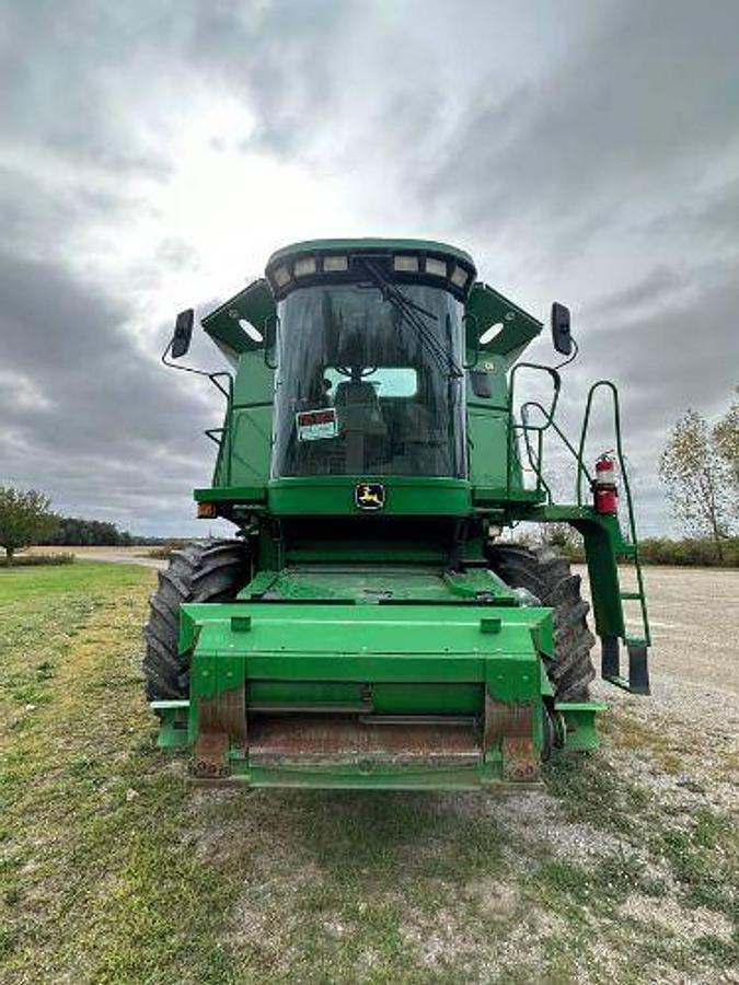 Used 2002 JOHN DEERE 9650 STS