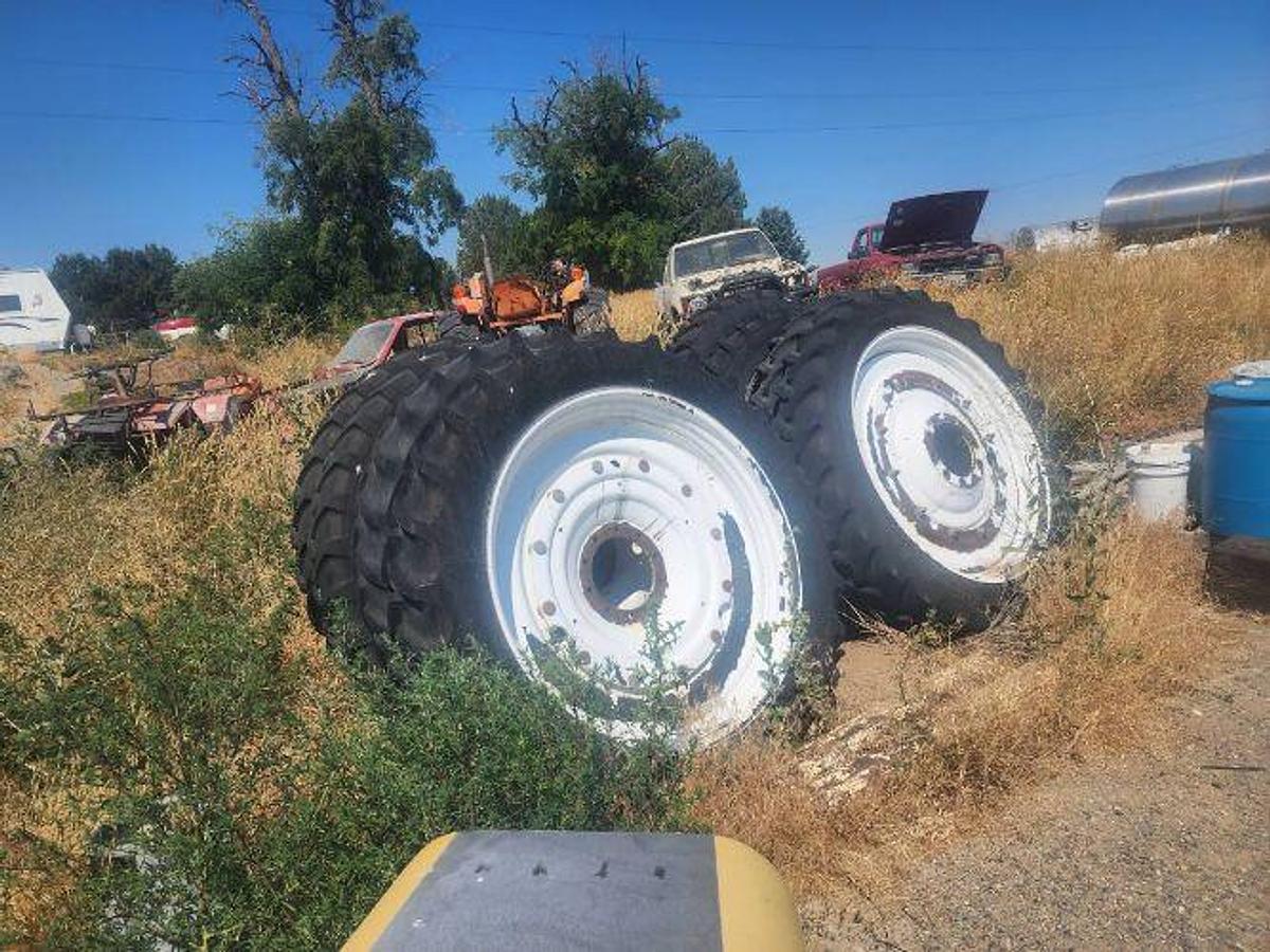 Used 2000 Rogator 1254