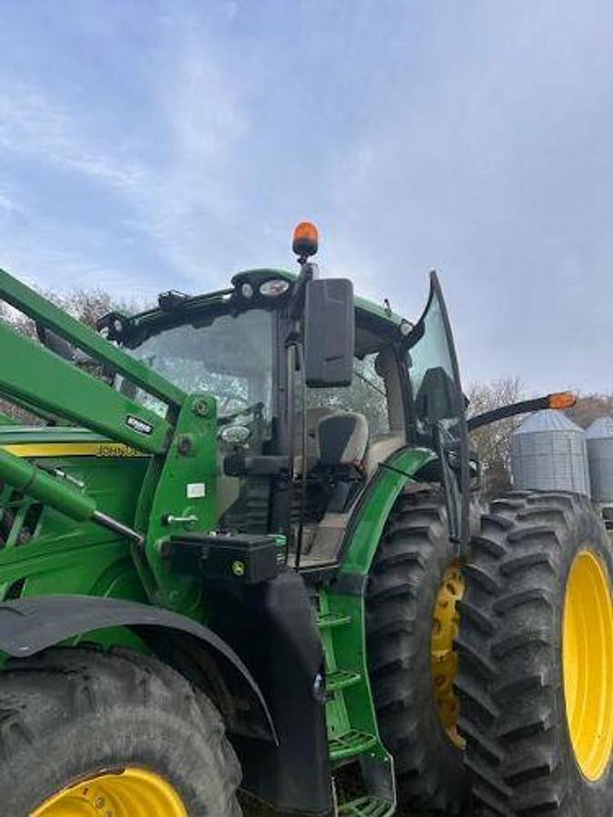 Used 2017 JOHN DEERE 6195R