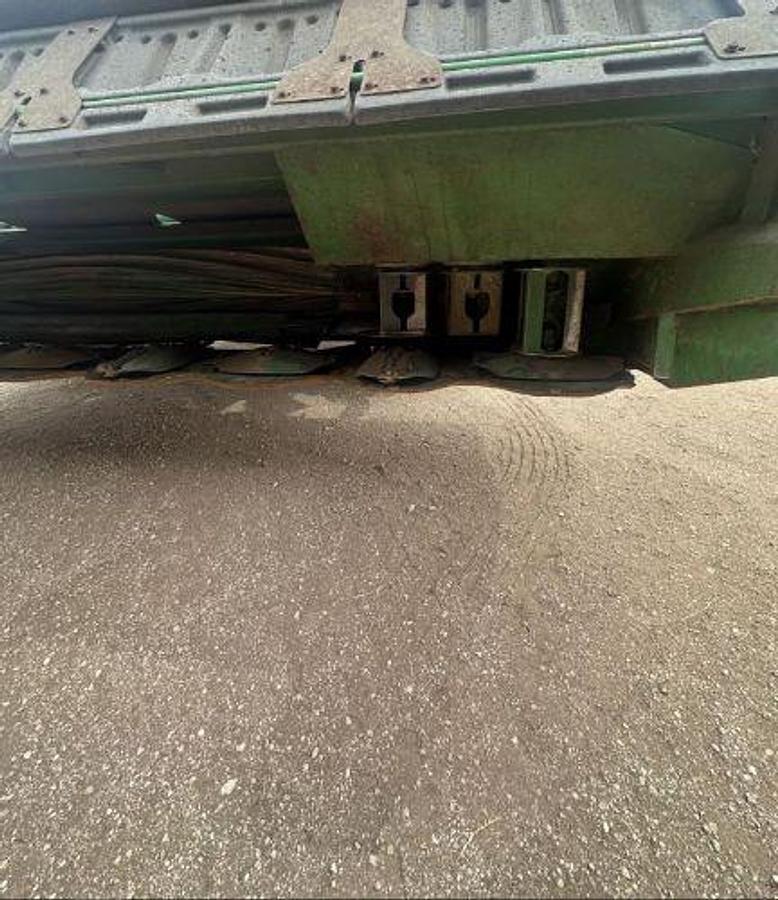 Used 2021 JOHN DEERE W235