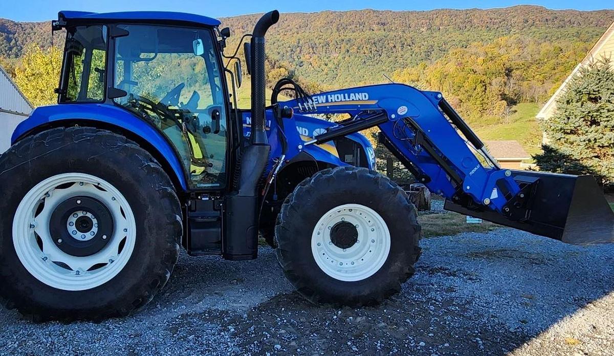Used 2022 New Holland T5 120