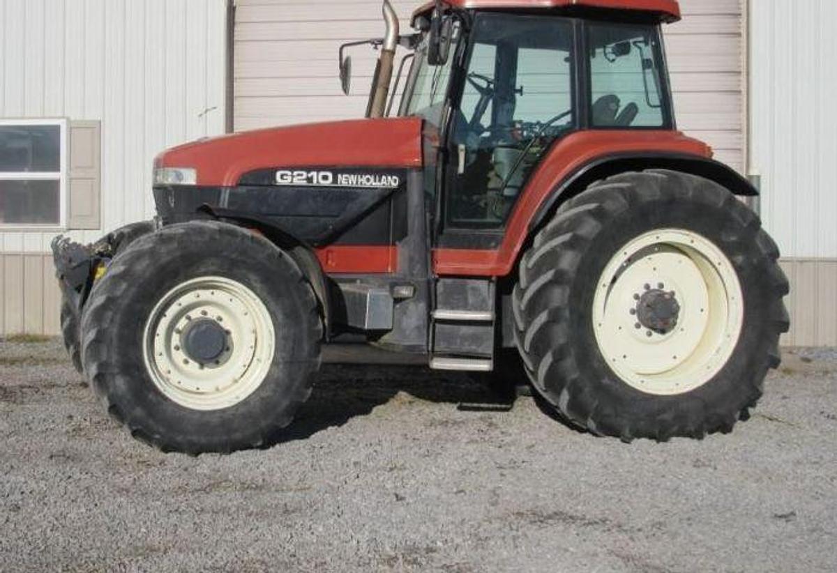 Used 2000 NEW HOLLAND G210