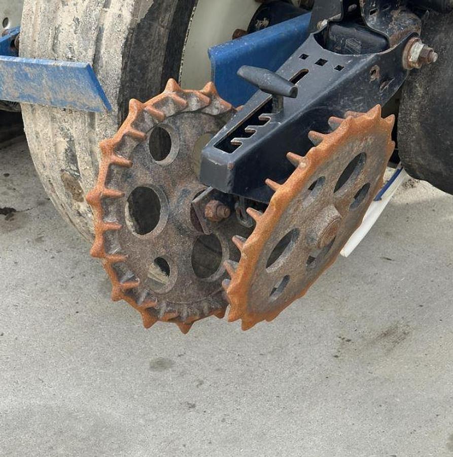 Used 1999 Kinze 2600