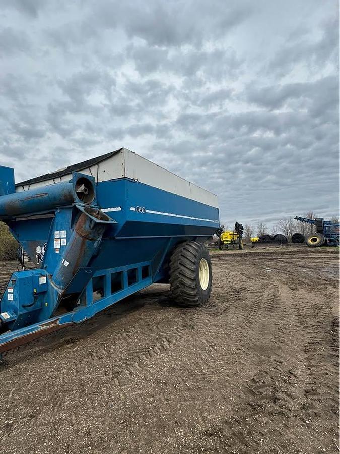 Used 1998 Kinze 840