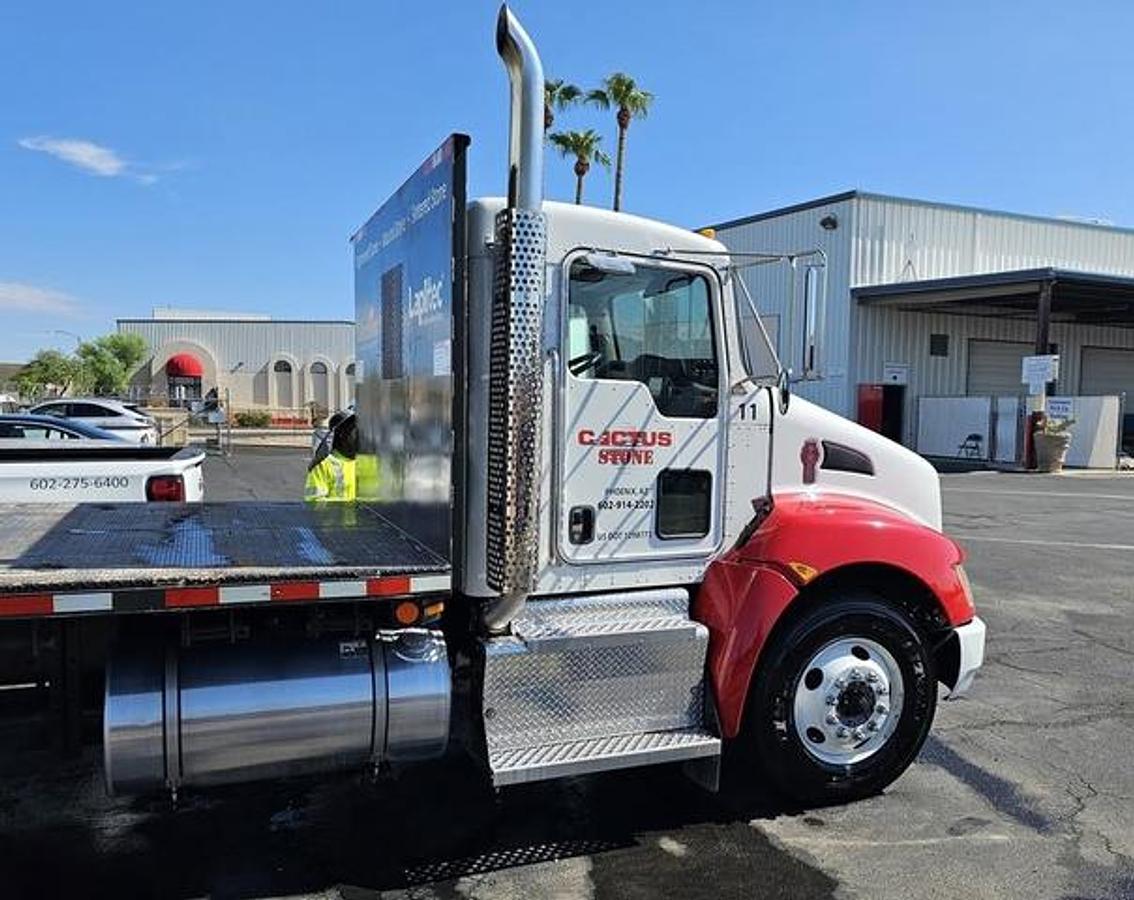 Used 2017 Palfinger PK15500 Mounted on a 2017 Kenworth T370