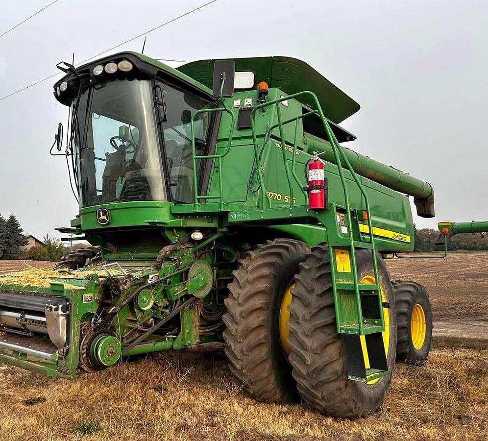 Used 2011 JOHN DEERE 9770 STS Combine