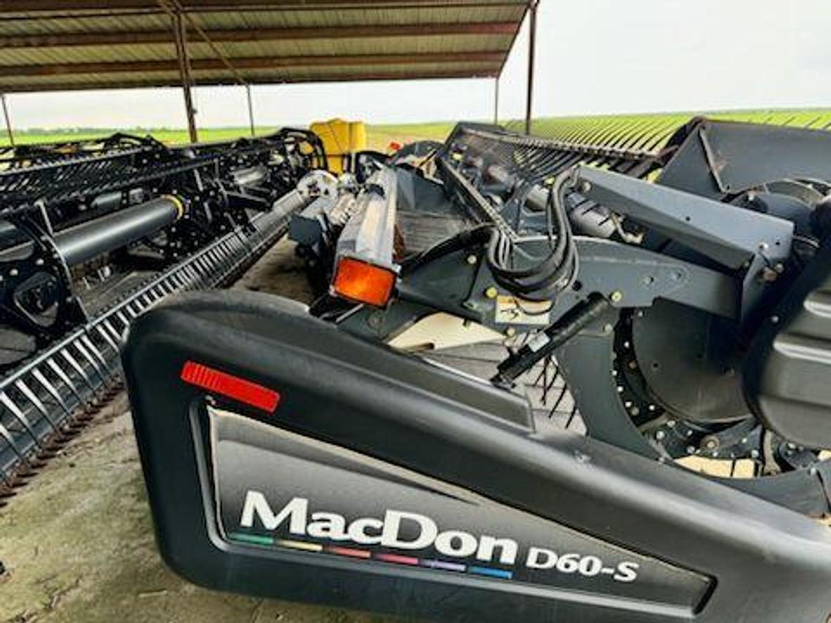 Used 2009 MAC DON D60-S Header