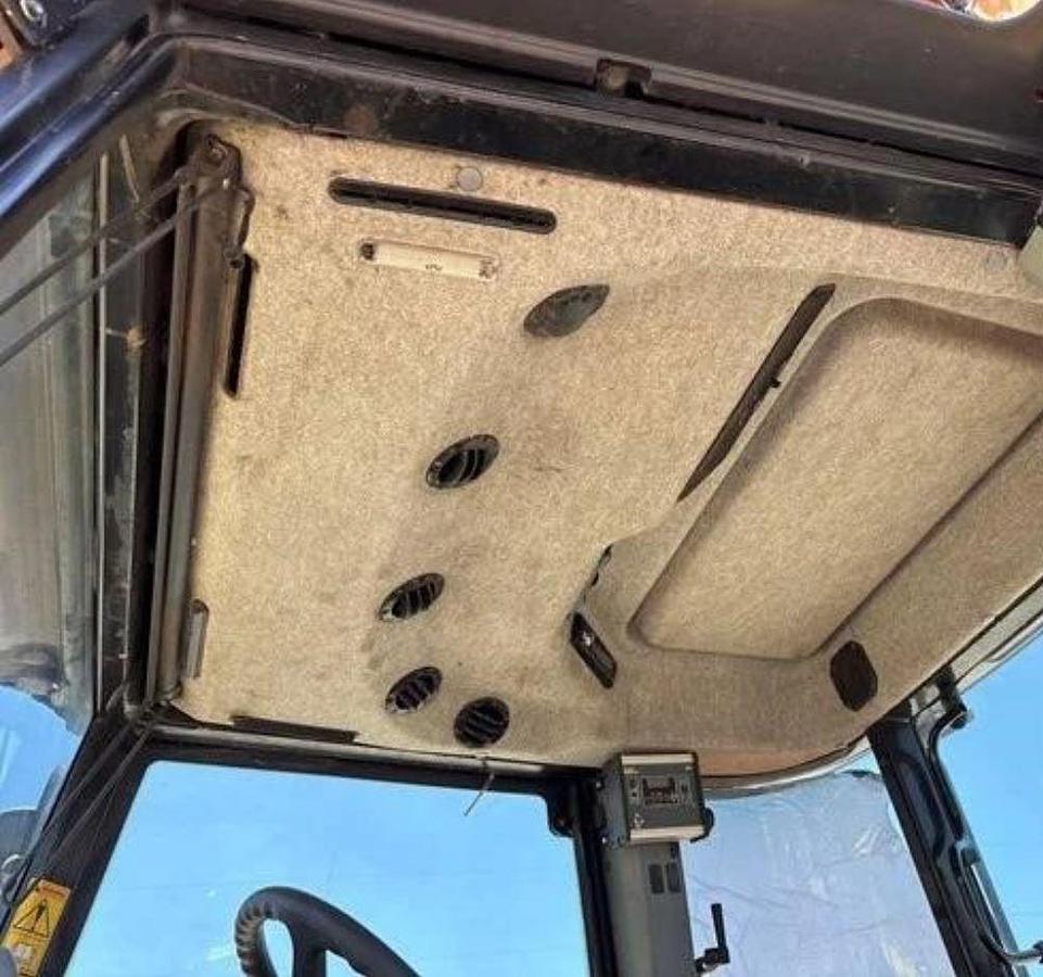 Used 2012 Challenger MT465B Tractor