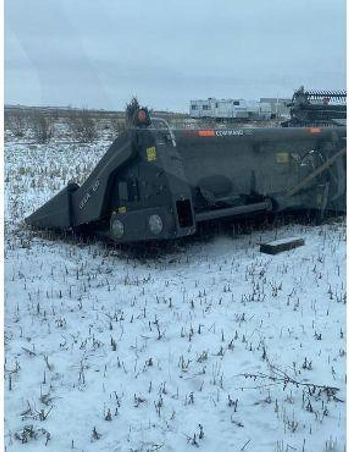 Used 2021 Gleaner 3312