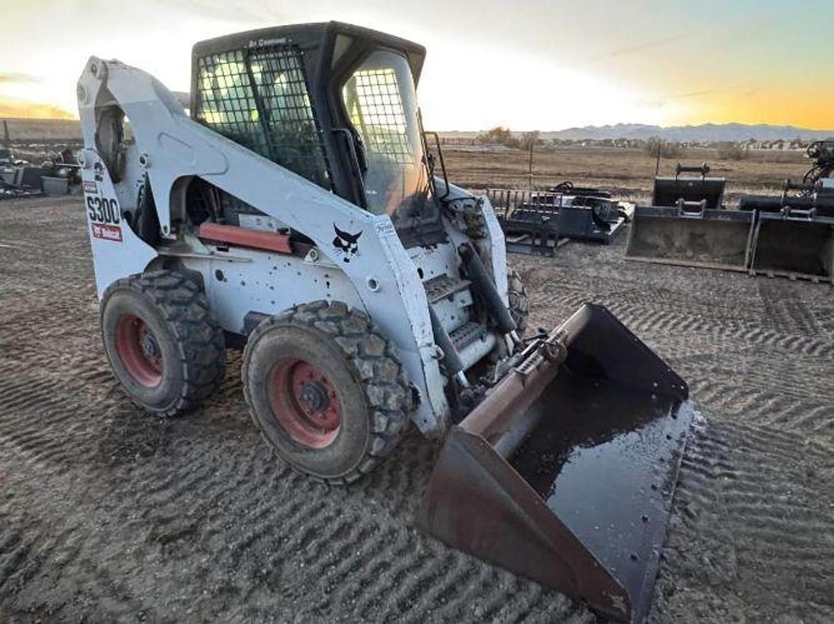 Used 2006 BOBCAT S300