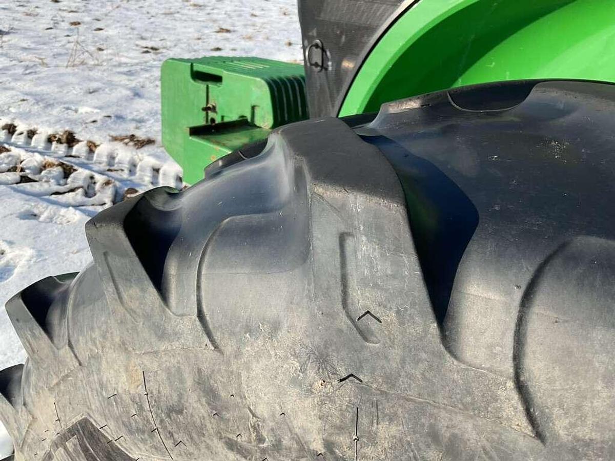 Used 2012 JOHN DEERE 7215R Tractor