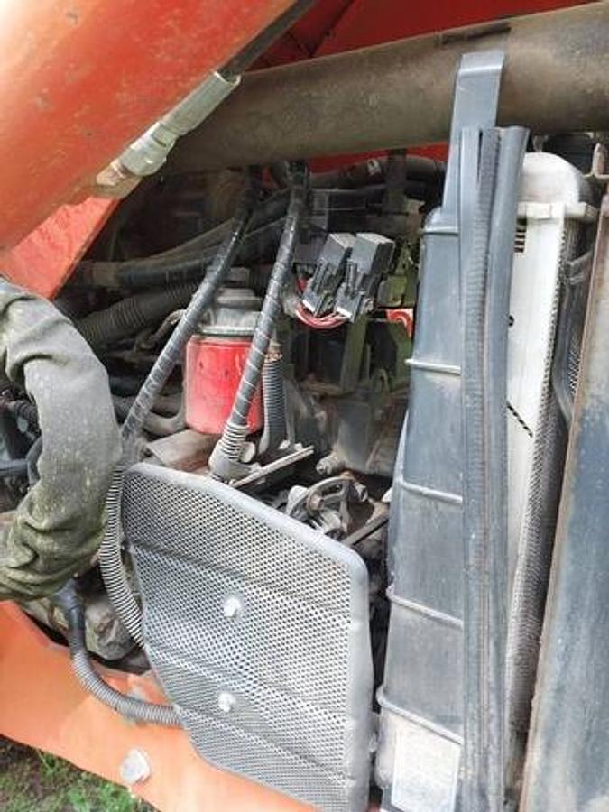 Used 2006 Kubota 7040