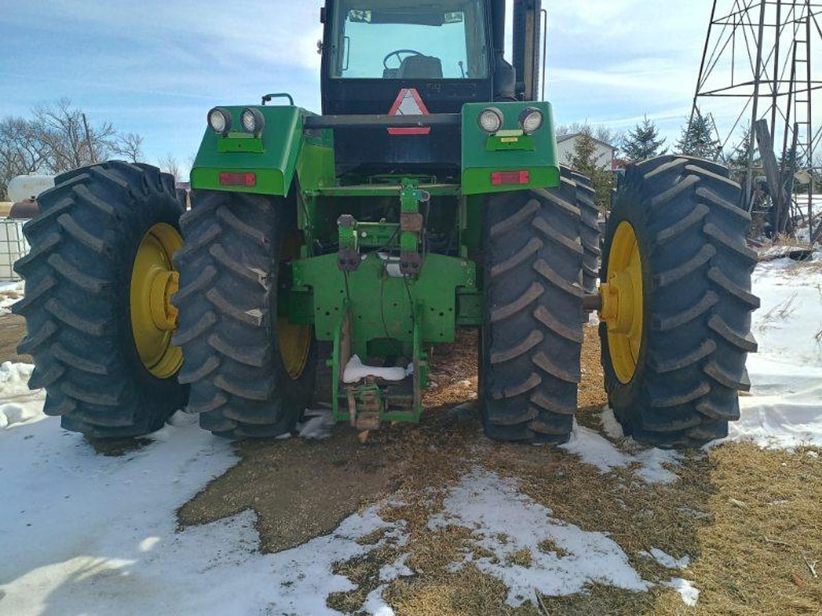 Used 1992 John Deere 8760