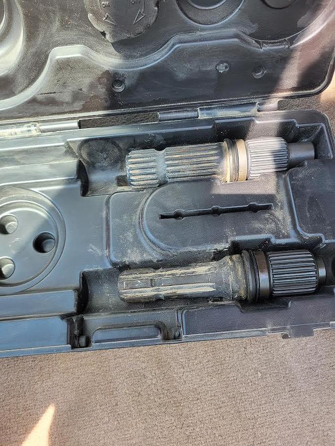 Used 2013 CASE IH MAGNUM 235 Tractor