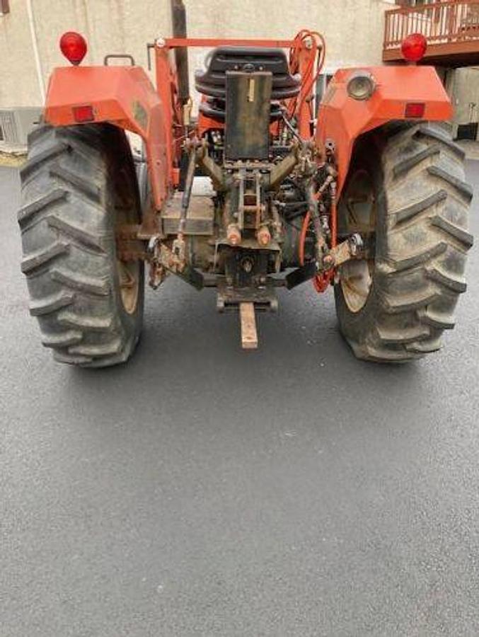 Used 1984 Allis Chalmers Tractor