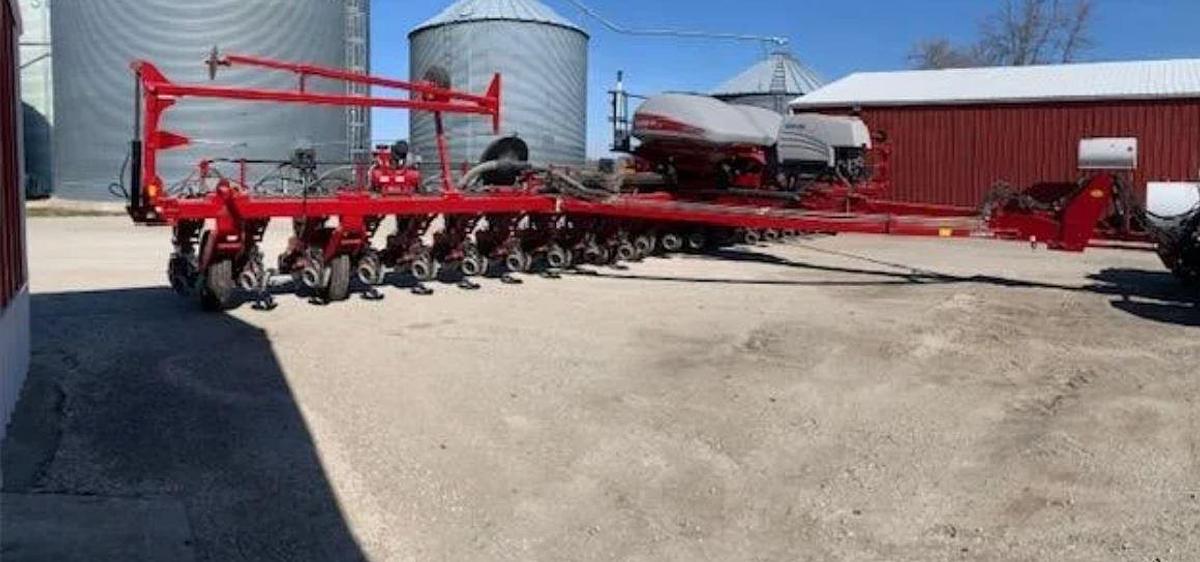 Used 2022 Case IH 2150 Early Riser