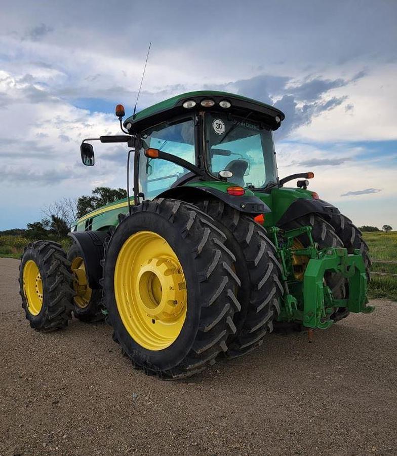 Used 2013 JOHN DEERE 8335R Tractor