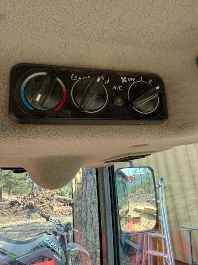 Used 2017 Kubota B3350 w/ Loader