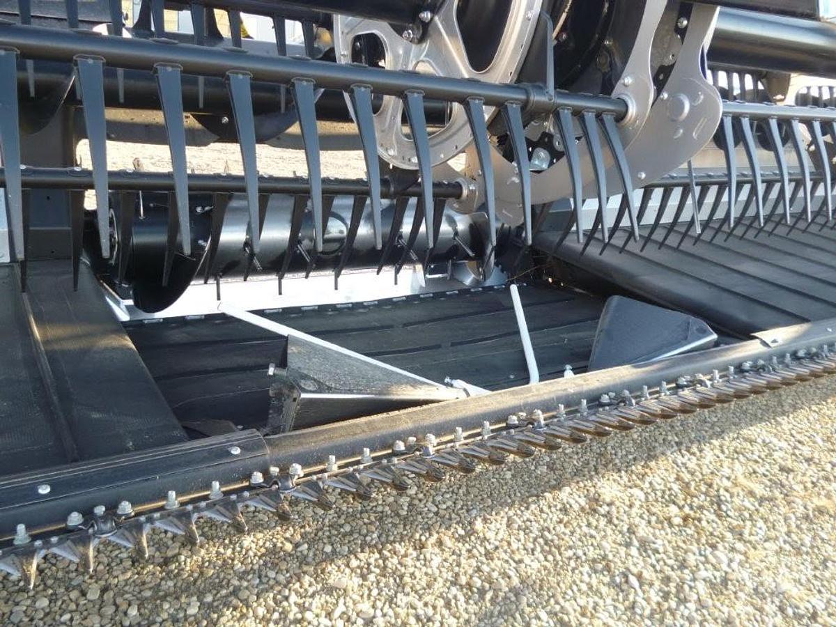Used 2025 MacDon FD235 Headers