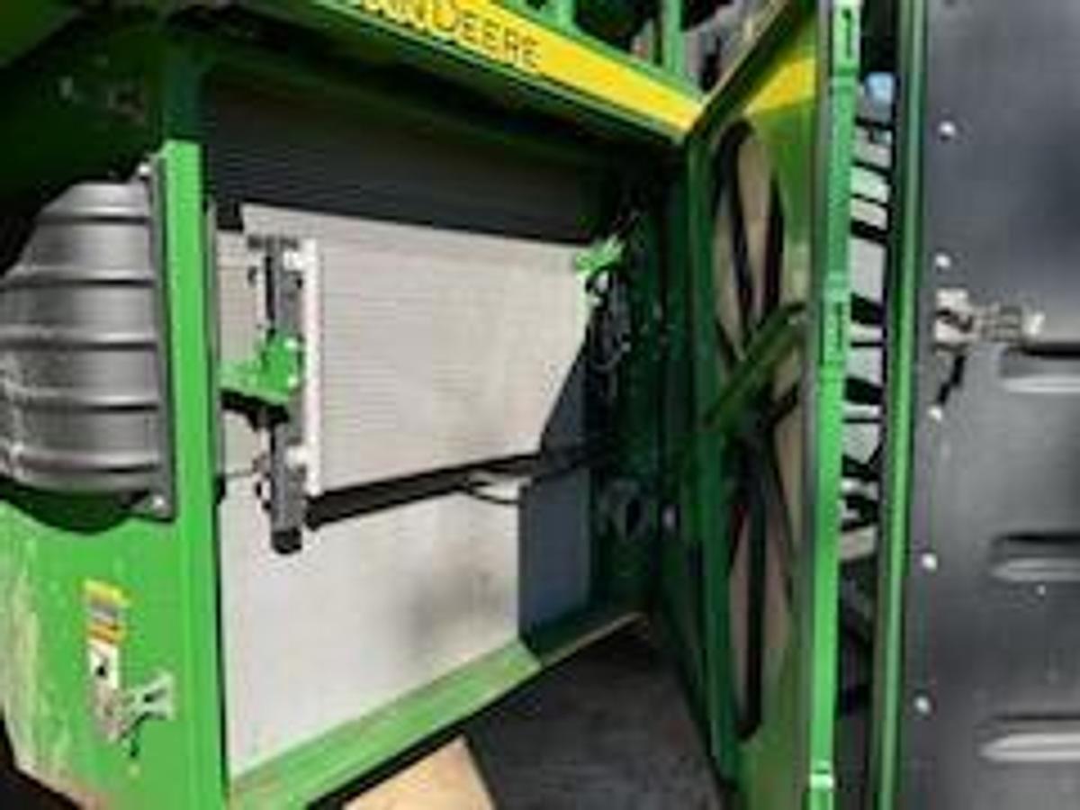 Used 2019 JOHN DEERE CP690 Cotton Picker