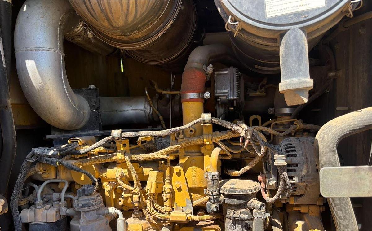 Used 2012 Deere 624K