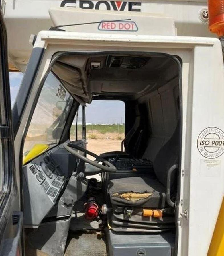 Used 2008 Grove GMK6220L