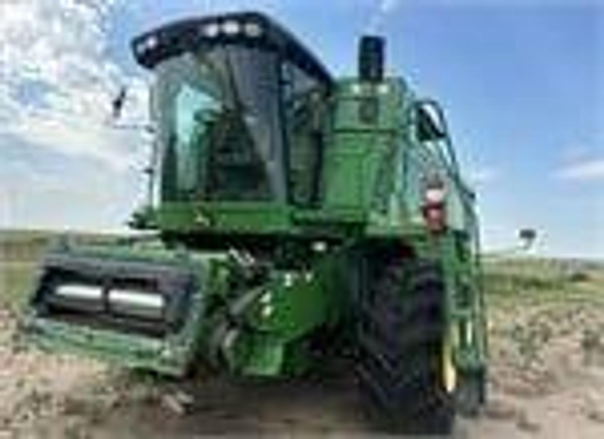 Used 2003 JOHN DEERE 9760 STS