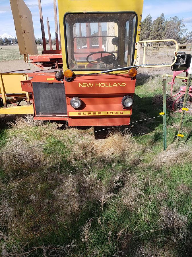 Used 1976 New Holland Super 1049 Bale Wagon