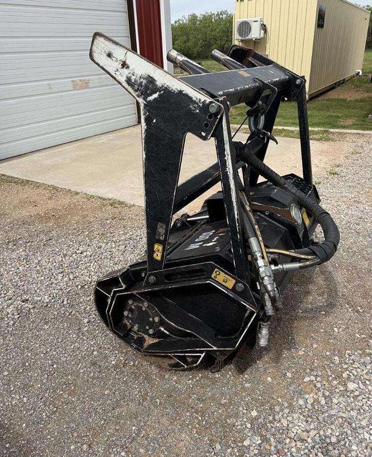 Used 2022 Caterpillar Hm112