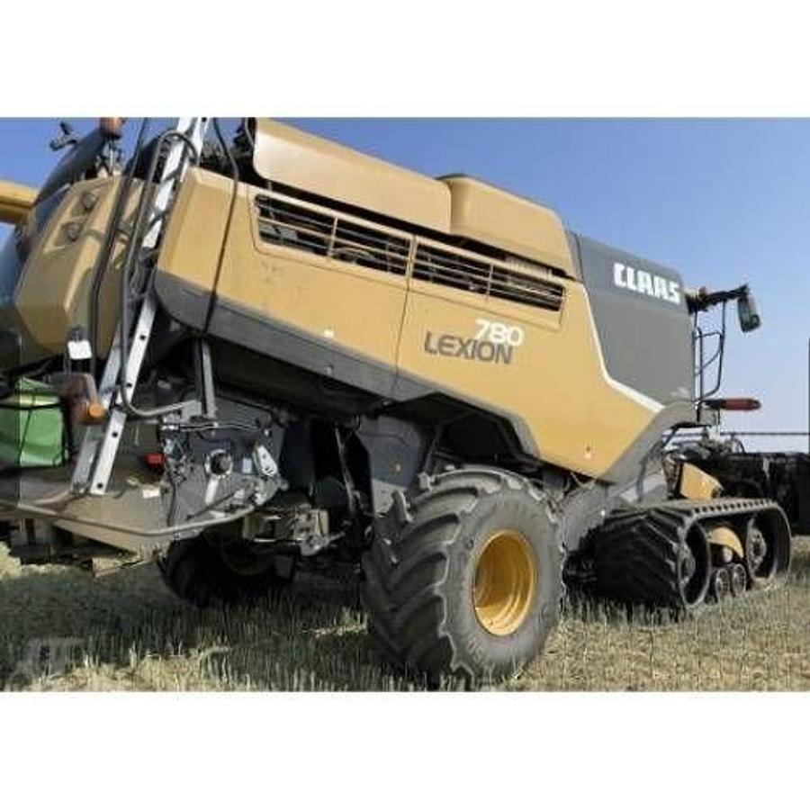 Used 2017 CLAAS LEXION T80TT