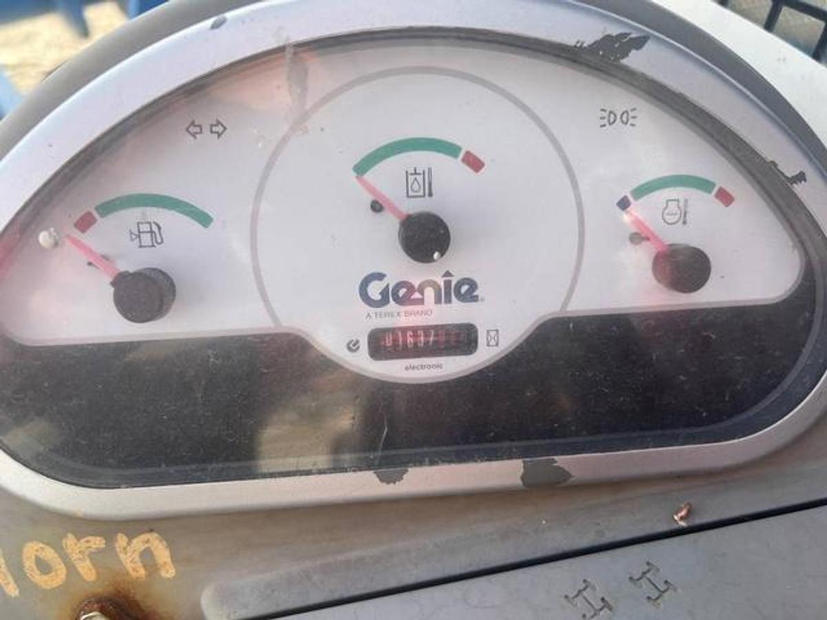 Used 2012 Genie GTH 5519