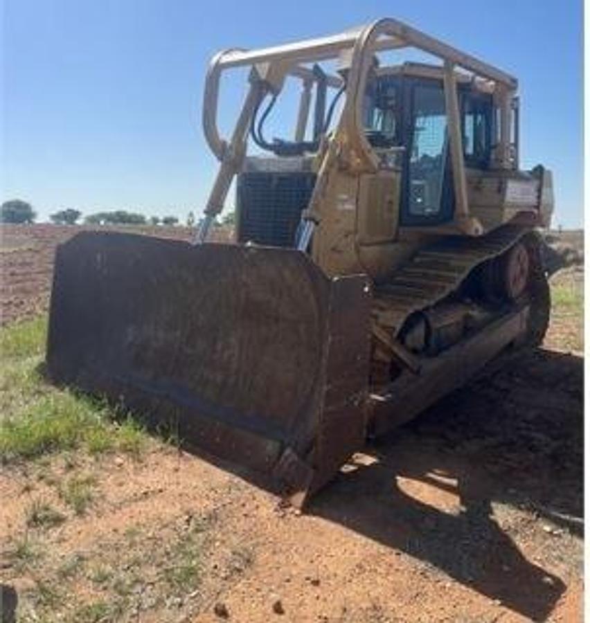 Used 2003 Caterpillar D6R XL