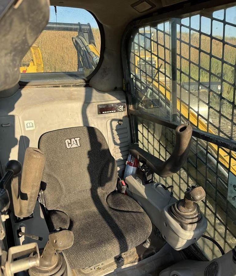 Used 2012 Caterpillar 299D Compact Track Loader