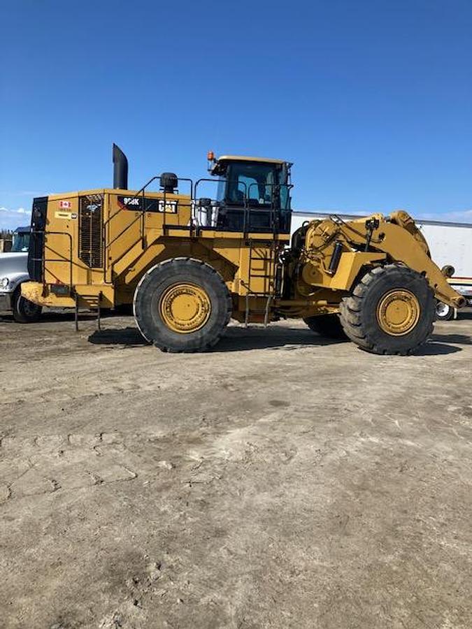 Used 2016 CATERPILLAR 988K
