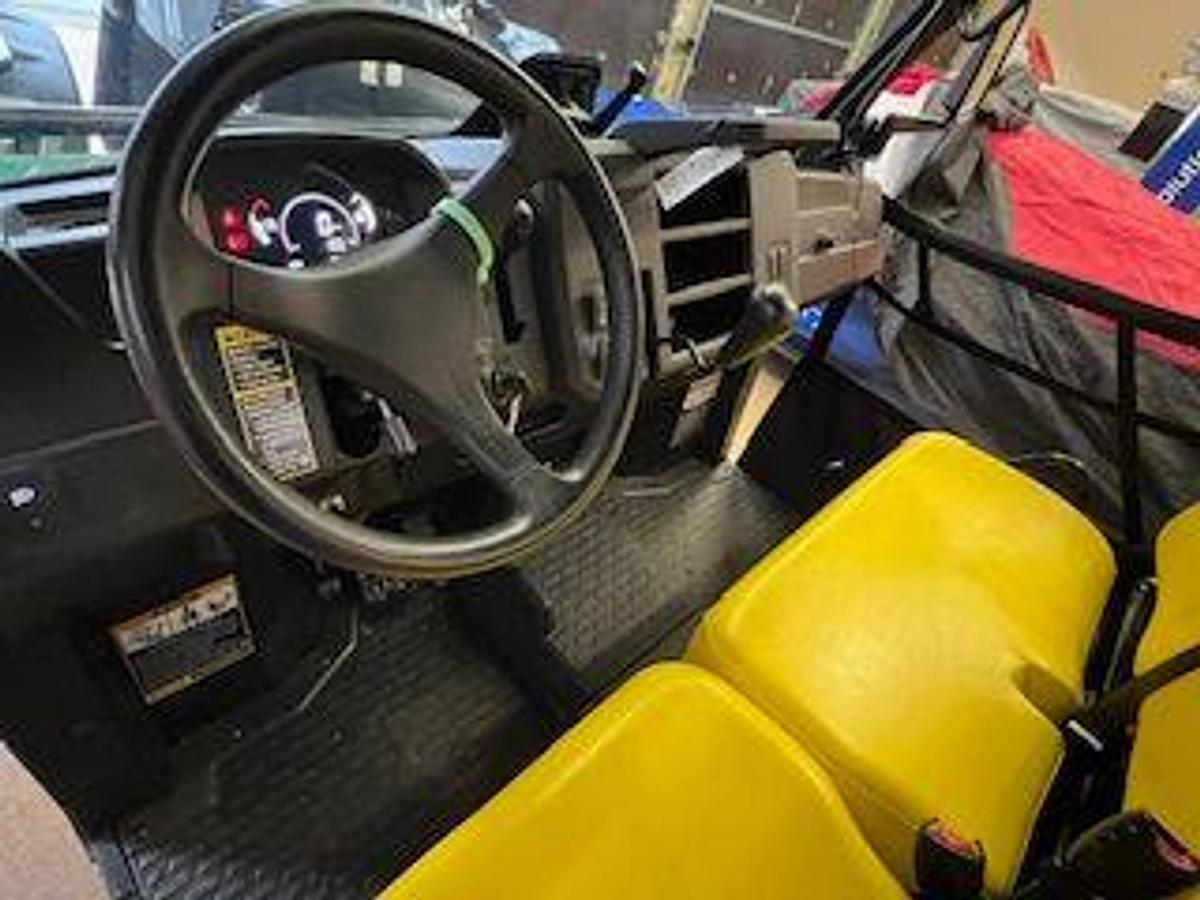 Used 2018 JOHN DEERE XUV835M