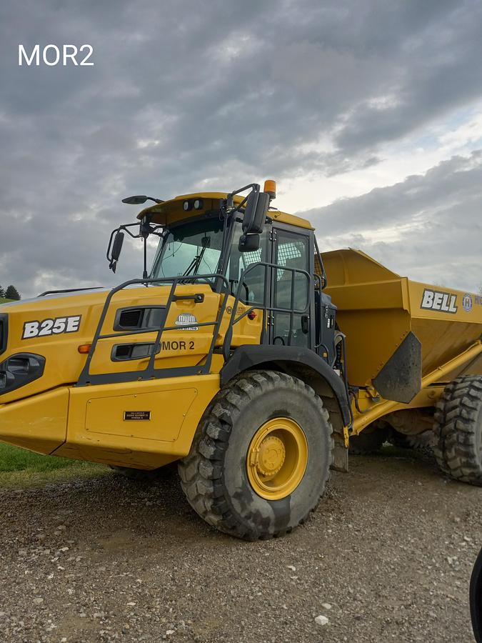 Used 2019 Bell B25E Dump Truck