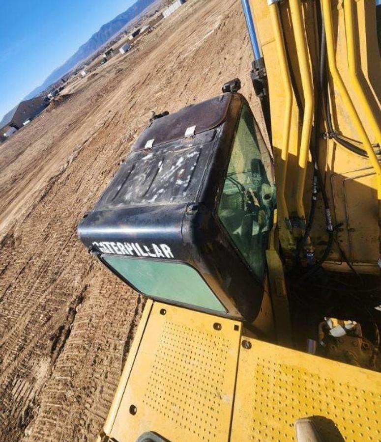 Used 2009 Caterpillar 325dl