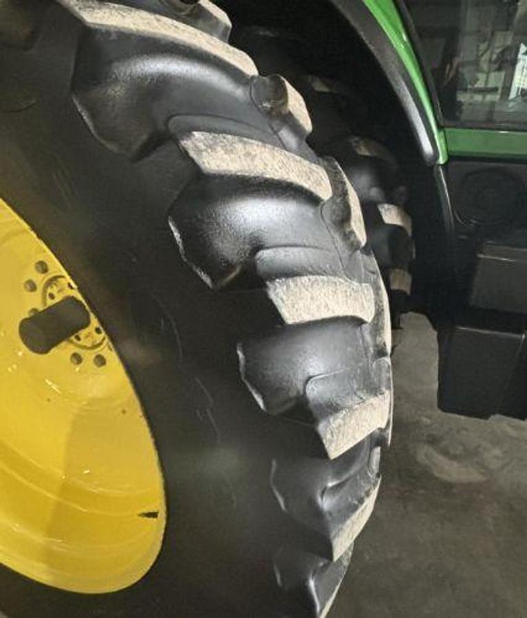 Used 2002 John Deere 8320