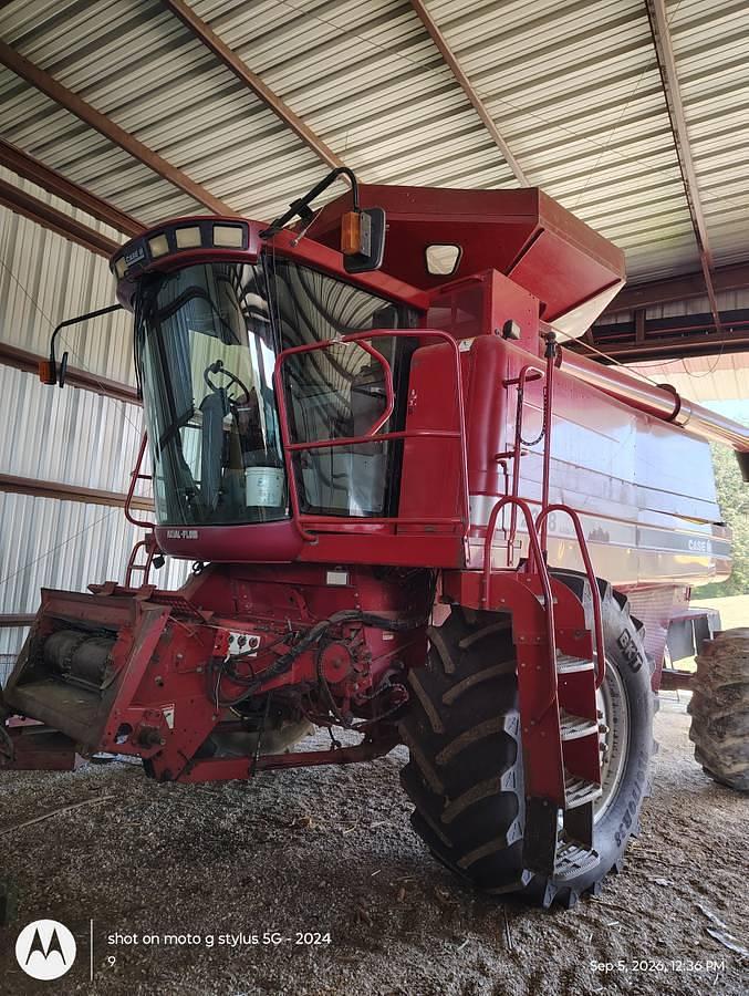 Used 1999 Case 2388H Combine