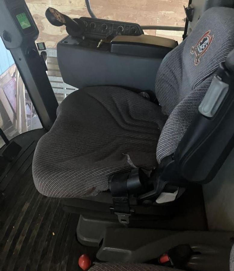 Used 2008 GLEANER R65 Combine