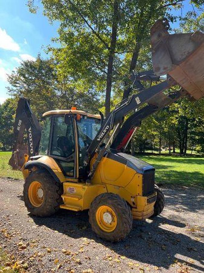 Used 2015 Volvo BL70B