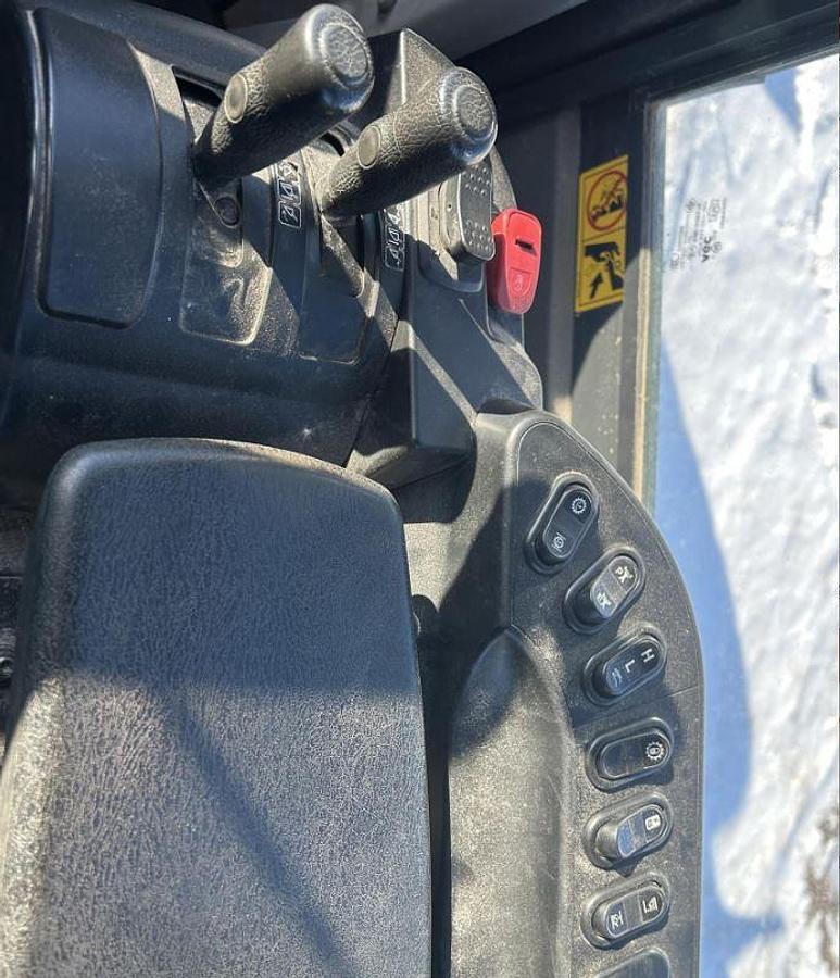 Used 2021 Komatsu Wa380