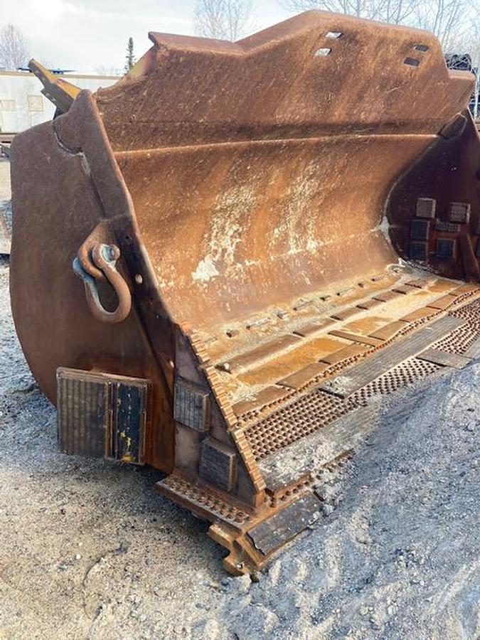 Used 2016 CATERPILLAR 988K